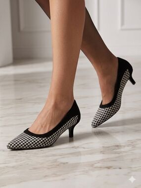 Houndstooth Pointed-Toe Kitten Heels - Black & White Size 10